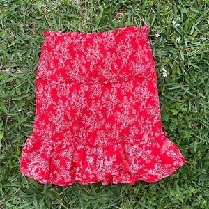 [Urban Outfitters] Red/White Floral Smocked Skirt - Size XS